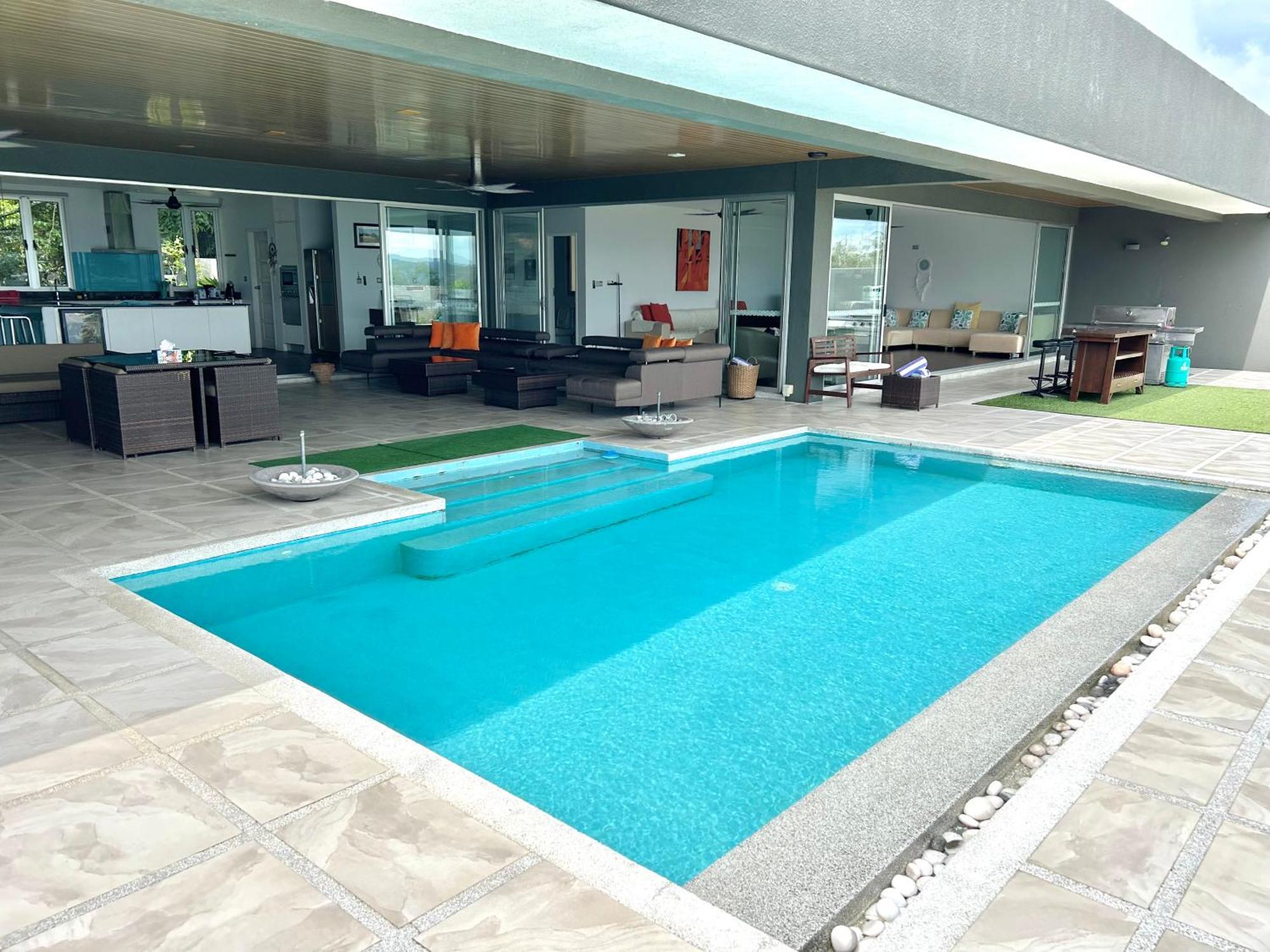 Aroha Seaview Villa - Private Pool - パンタイ・サナング エクステリア 写真